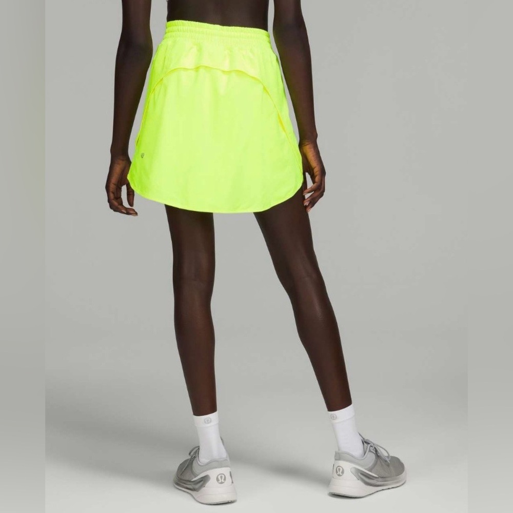 Lululemon Hotty Hot High-Rise Skirt Long Highlight Yellow Size 10 NWOT 2022 - Picture 2 of 13